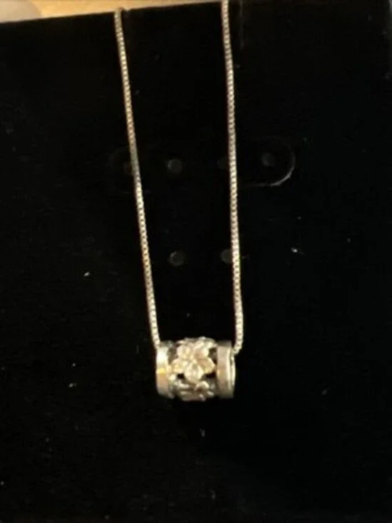 Sterling silver Floating Barrel Charm - Picture 3 of 6